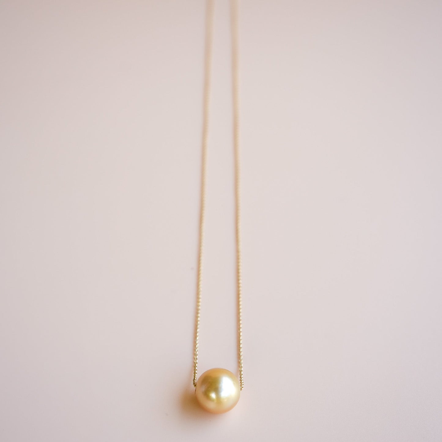GOLDEN SINGLE SOUTH SEA PEARL