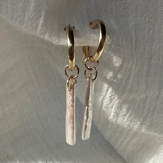 BIWA PEARL EARRINGS